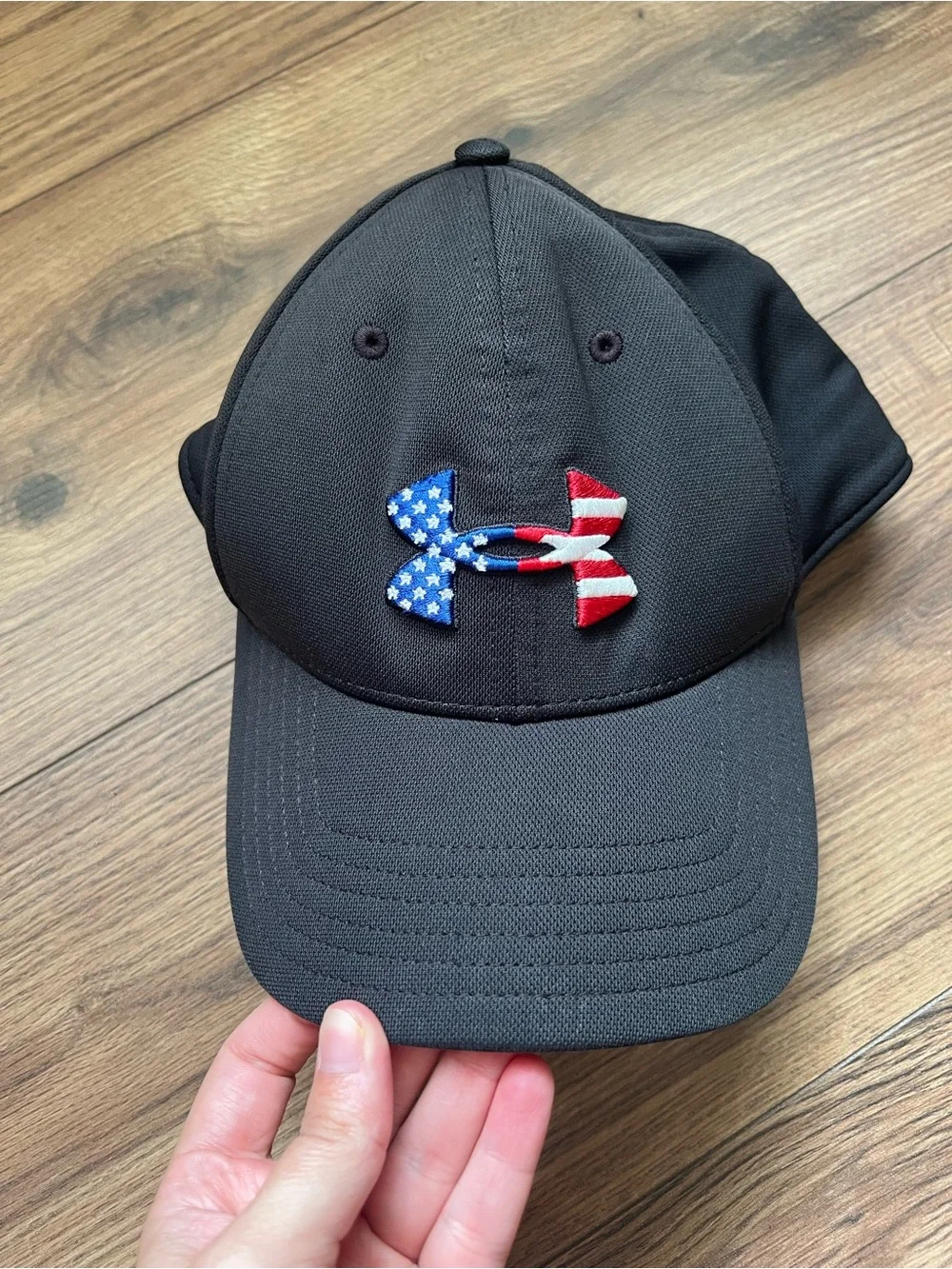 Under Armour Men’s Freedom Blitzing Hat Cap Black USA American Flag Logo